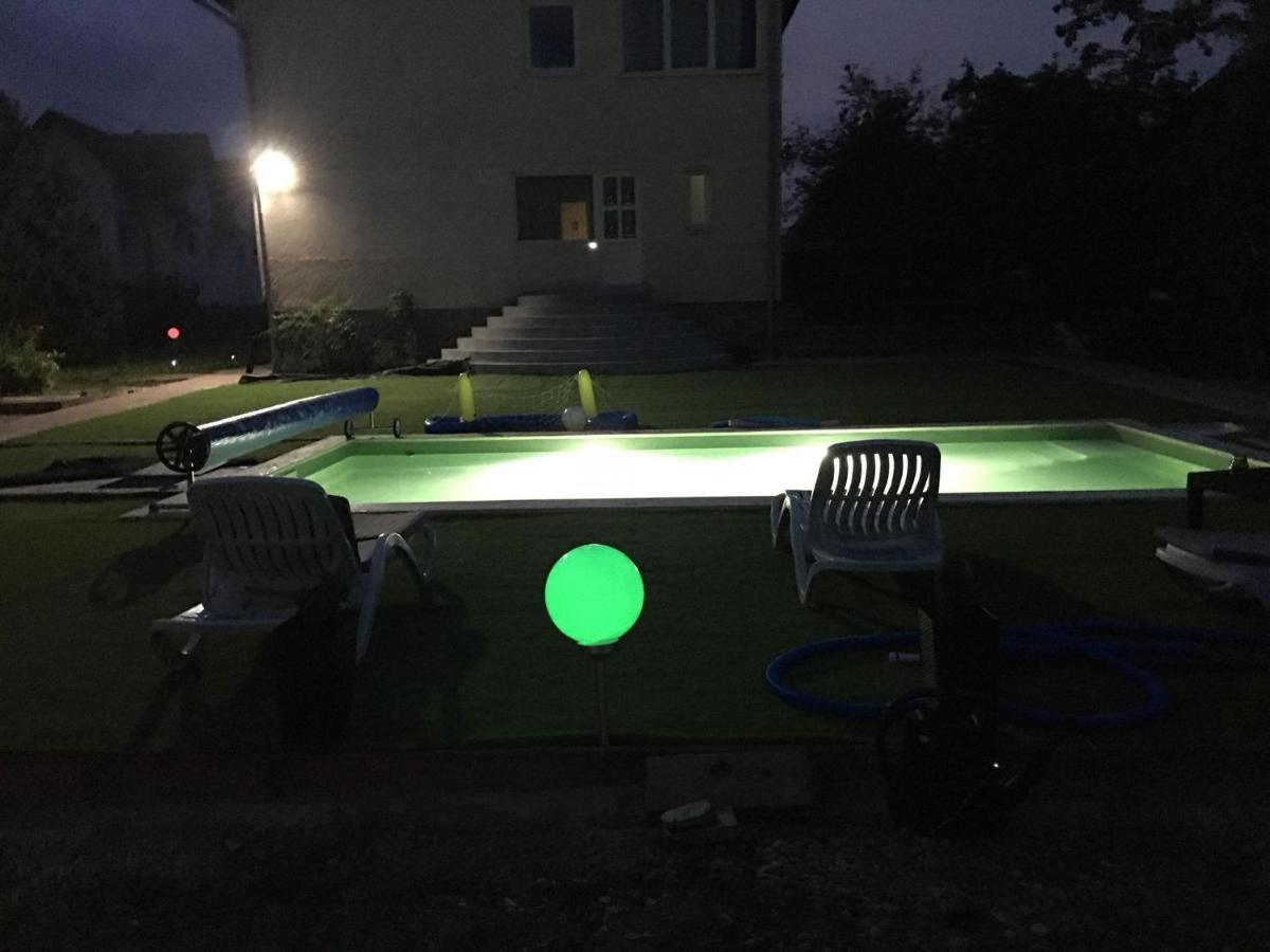Pensiunea Apolka Panzio コバスナ エクステリア 写真